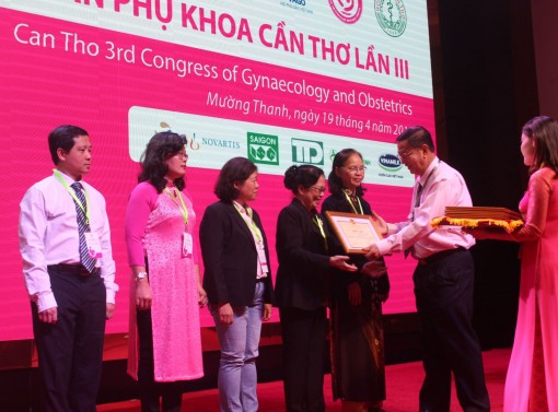 Cập nhật kiến thức, chia sẻ kinh nghiệm lĩnh vực sản phụ khoa