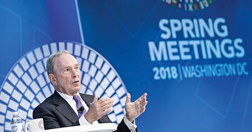 Tỉ phú Bloomberg đóng tiền thay Chính phủ Mỹ