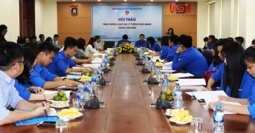 Tăng cường giáo dục lý tưởng cách mạng trong sinh viên