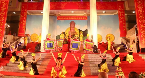 Cần Thơ dâng hương hướng về ngày Giỗ Tổ Hùng Vương