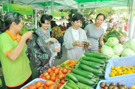 TPHCM và tỉnh Long An đẩy mạnh hợp tác sản xuất, tiêu thụ nông sản