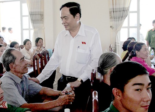 Đoàn đại biểu Quốc hội đơn vị TP Cần Thơ tiếp xúc cử tri tại phường Trung Nhứt