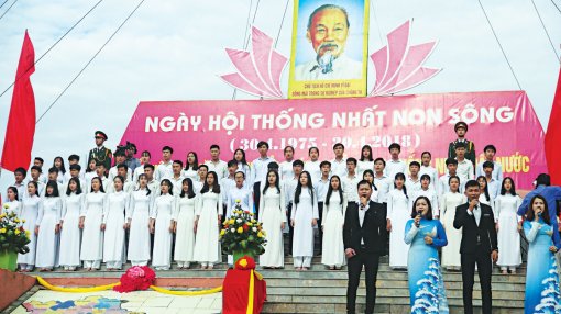 Hàng vạn trái tim hướng về Lễ hội Thống nhất non sông