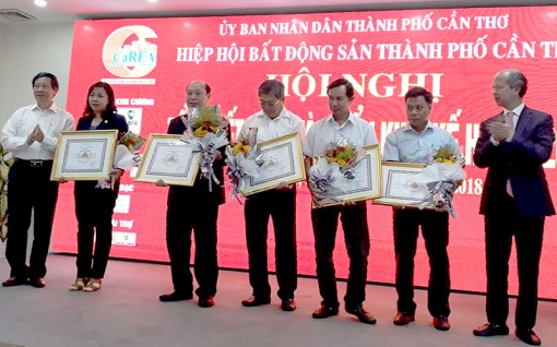 TP Cần Thơ: Khoảng 30.000 hợp đồng chuyển nhượng bất động sản đã được thực hiện