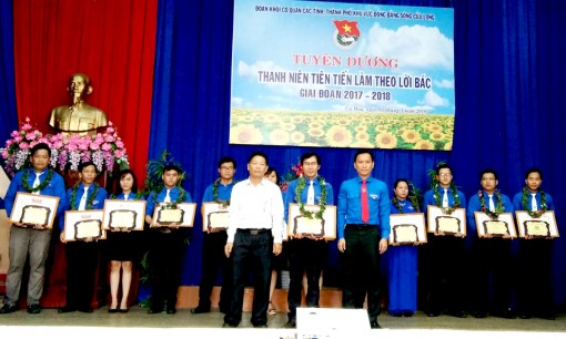 Tuyên dương thanh niên tiên tiến làm theo lời Bác, giai đoạn 2017-2018