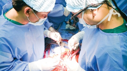 Nhầm thầy - lẫn thuốc: Tiền mất tật mang<br>Bài cuối: Đừng để muộn màng