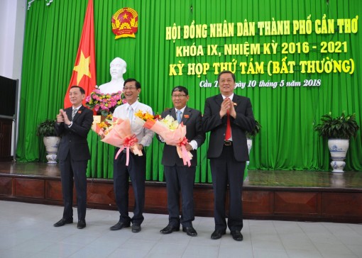 HĐND thành phố bầu Ủy viên UBND thành phố