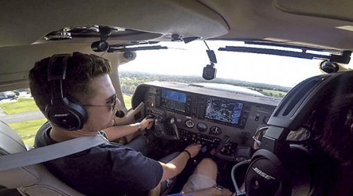 Thế giới thiếu phi công vì Trung Quốc