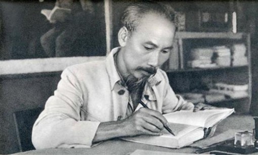 Tư duy Hồ Chí Minh về kết hợp kinh tế với quốc phòng, an ninh ở Việt Nam