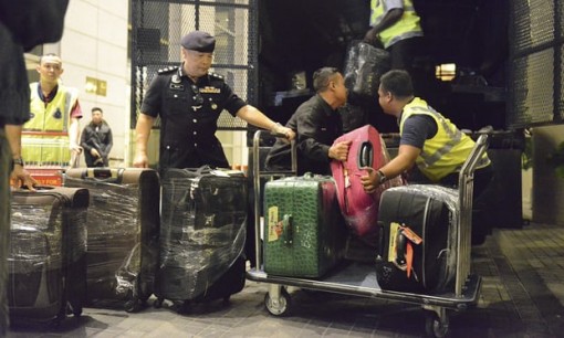 Thu giữ nhiều “hàng hiệu” tại nhà cựu Thủ tướng

Malaysia