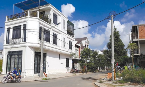 Giải quyết bất cập thị trường nhà đất ở TP Cần Thơ <br>
<font color="red"> Bài 1: Từ cơn “sốt” đất </font>