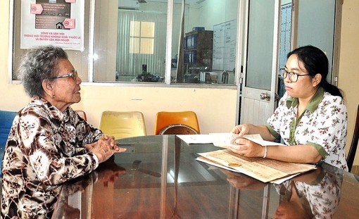 Tạo thuận lợi về thủ tục hành chính

đối với người có công