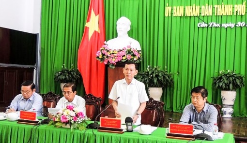 Đẩy nhanh tiến độ giải ngân vốn xây dựng cơ bản; tăng cường phòng chống giông lốc, sạt lở...