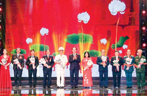 Lễ kỷ niệm 70 năm Ngày Chủ tịch Hồ Chí Minh ra Lời kêu gọi thi đua ái quốc