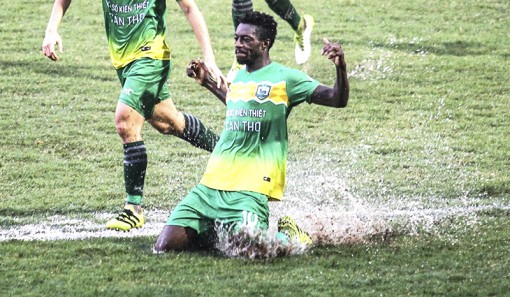 “Thế yếu” của đội bóng Tây Đô