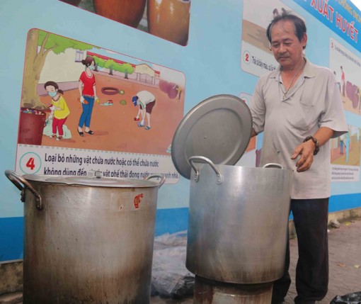 Nồi cháo thiện nguyện của “chú Sơn xe ôm”