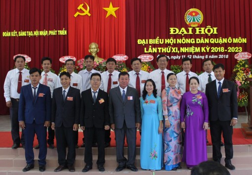 Đẩy mạnh phong trào nông dân thi đua sản xuất kinh doanh giỏi