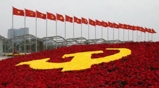 Tăng cường đấu tranh phản bác các quan điểm sai trái, luận điệu xuyên tạc chủ nghĩa Mác - Lê-nin, tư tưởng Hồ Chí Minh và vai trò lãnh đạo của Đảng