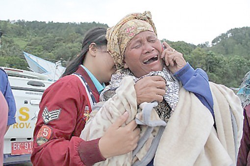 192 người mất tích trong vụ chìm thuyền tại Indonesia