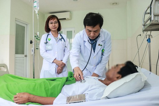 Cứu sống bệnh nhân phình động mạch chủ hiếm gặp