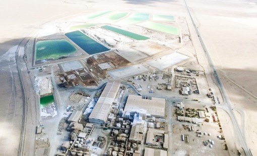 Trung Quốc “càn quét” các mỏ quặng thế giới