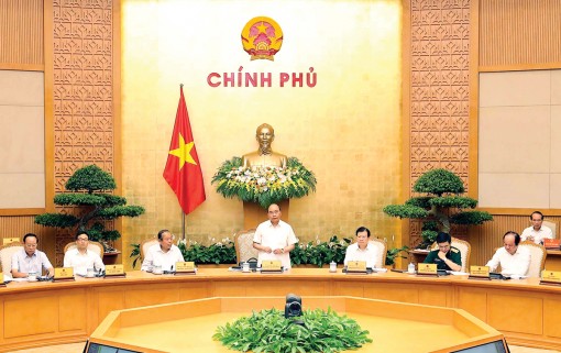 Tập trung nhiều hơn nữa cho công tác xây dựng thể chế