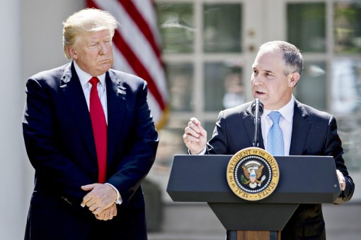 Bộ trưởng Môi trường Mỹ mất chức