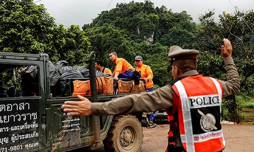 Bắt đầu giải cứu đội bóng thiếu niên Thái Lan