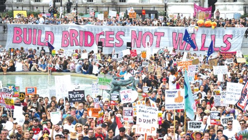 Ảnh hưởng toàn cầu của Mỹ giảm mạnh