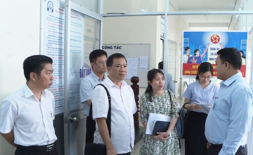 Đoàn thường trực Tổ công tác của Thủ tướng Chính phủ làm việc tại quận Bình Thủy