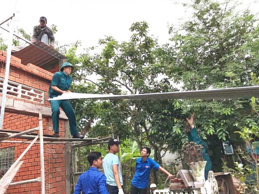  Thi đua hoàn thành tốt nhiệm vụ