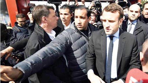 Tổng thống Pháp đối mặt khủng hoảng chính trị vì trợ lý