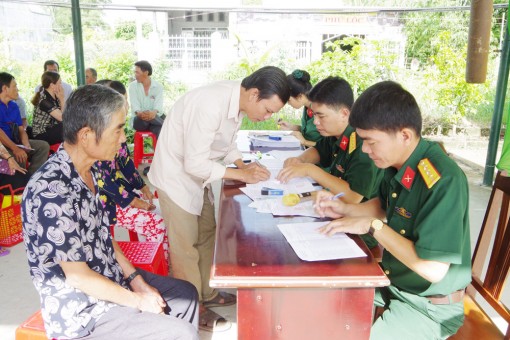 ផ្តល់​ប្រាក់​របប​​​គោល​ន​យោ​បាយ​តាម​​សេចក្តី​សម្រេច​ចិត្ត​លេខ៤៩​និង​៦២ របស់​នា​យក​រដ្ឋ​មន្រ្តី​នៃ​រដ្ឋា​ភិ​បាល​