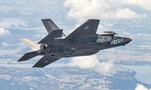 Hạ viện Mỹ thông qua dự luật chi tiêu quốc phòng 716 tỉ USD