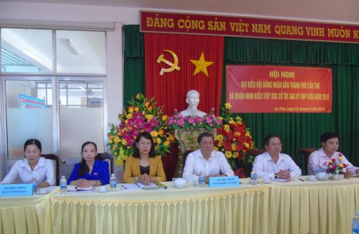 Cần xem xét việc xây dựng điện, đường, cống không đồng bộ