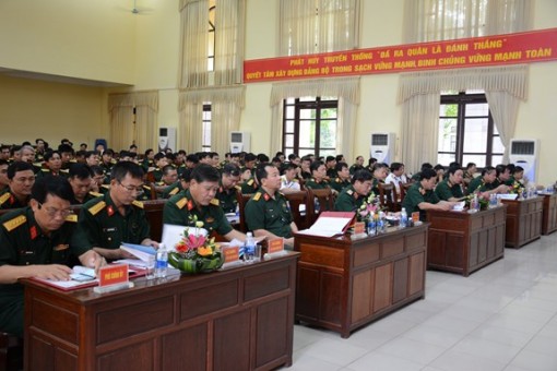 Góp phần đấu tranh chống lại các luận điệu xuyên tạc, sai trái của các thế lực thù địch trên mạng internet trong Quân đội hiện nay