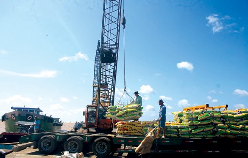 Thúc đẩy kinh tế phát triển mạnh hơn