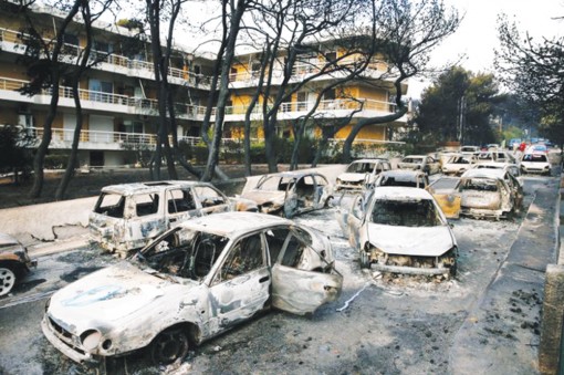 Sau hỏa hoạn, Hy Lạp phá hủy công trình không phép