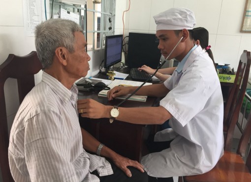 Hưởng đầy đủ quyền lợi bảo hiểm y tế khi khám chữa bệnh