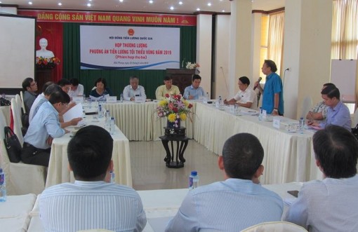 Chốt mức tăng lương tối thiểu năm 2019 là 5,3%