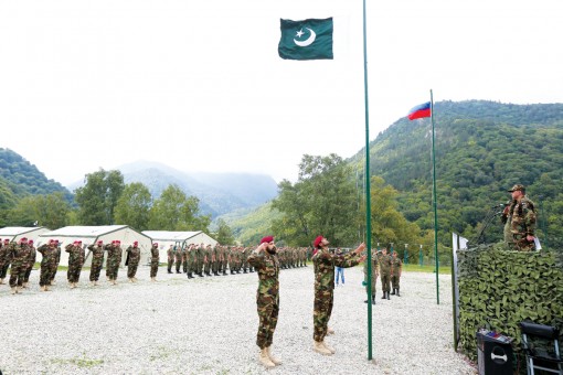 Mỹ “đẩy” Pakistan xích lại gần Nga