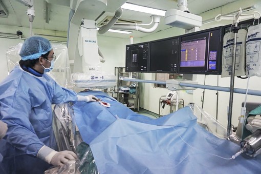 Can thiệp nội mạch, cứu sống bệnh nhân chảy máu mũi liên tục