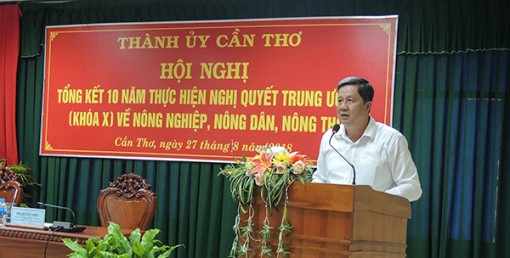 Xem phát triển “tam nông” là nhiệm vụ

trọng tâm, lâu dài