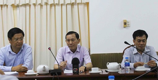 Di dời, bảo vệ tính mạng, tài sản người dân

tại khu vực có nguy cơ sạt lở