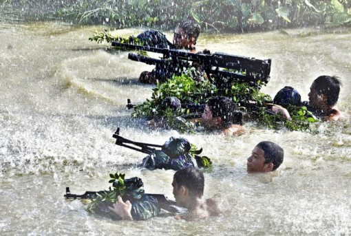 Luyện quân mùa nước nổi