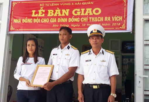 Vùng 5 Hải quân bàn giao Nhà đồng đội tại tỉnh Sóc Trăng