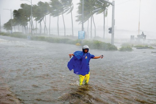 Bão Florence hoành hành nước Mỹ