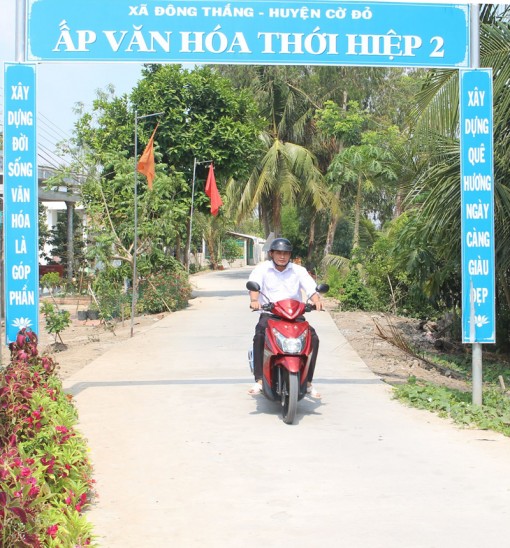 Tích cực vận động xây dựng cầu, đường giao thông