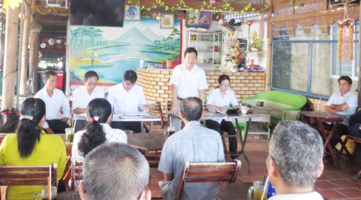 Cờ Đỏ tập trung hoàn thành chỉ tiêu vận động người dân tham gia bảo hiểm y tế 