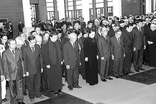 1.500 đoàn trong nước, quốc tế đến viếng Chủ tịch nước Trần Đại Quang